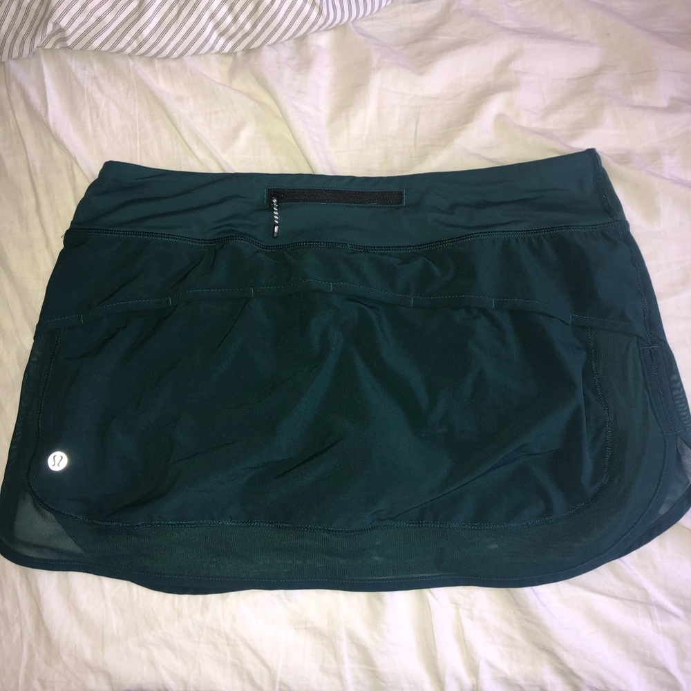 Lululemon Skirt!! BARLEY WORN!!!!